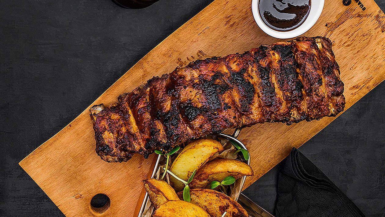 Svinjska rebra s BBQ umakom i krumpirom s timijanom – - Recept Svinjska rebra s BBQ umakom i krumpirom s timijanom – - Recept