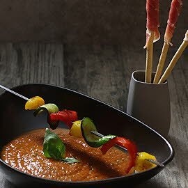 Tradicionalni španjolski gazpacho (Gazpacho Andaluz) Tradicionalni španjolski gazpacho (Gazpacho Andaluz)
