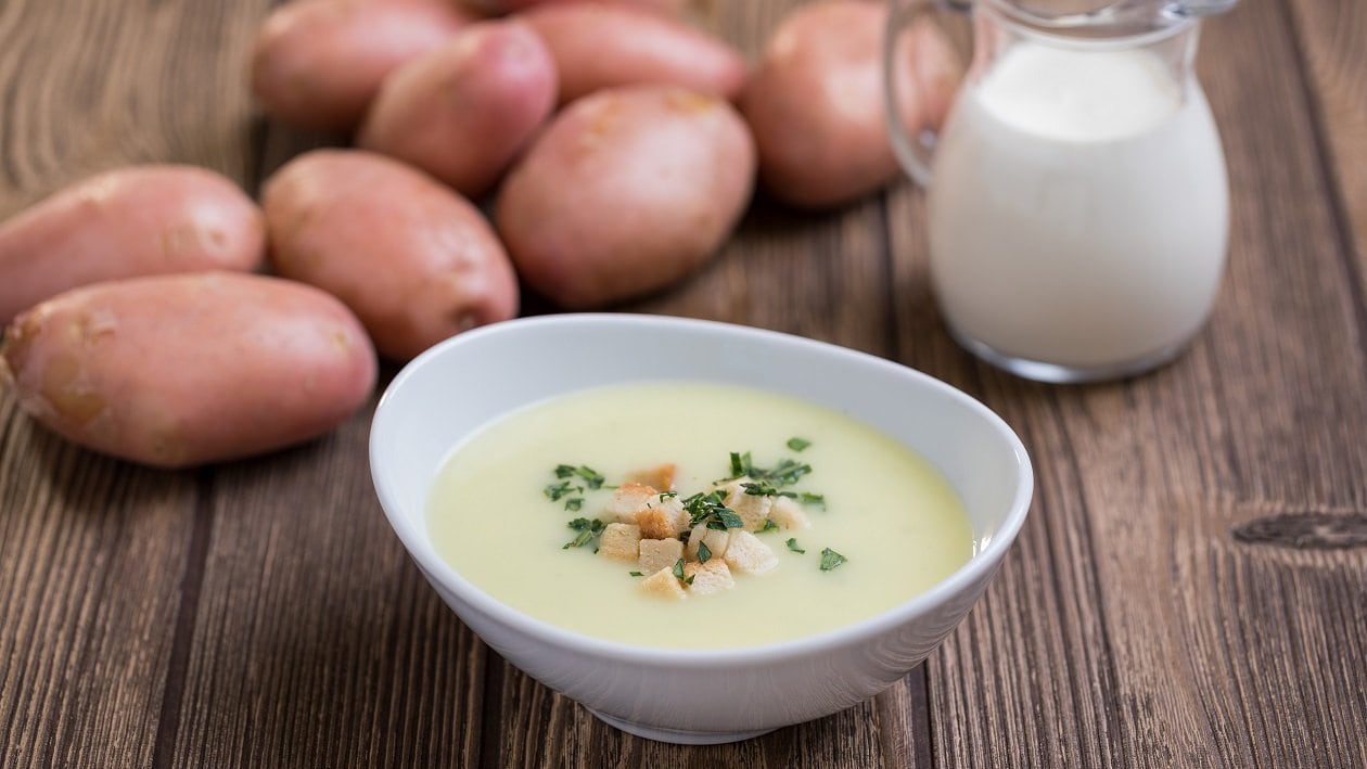 Juha od krumpira s kockicama kruha – - Recept
